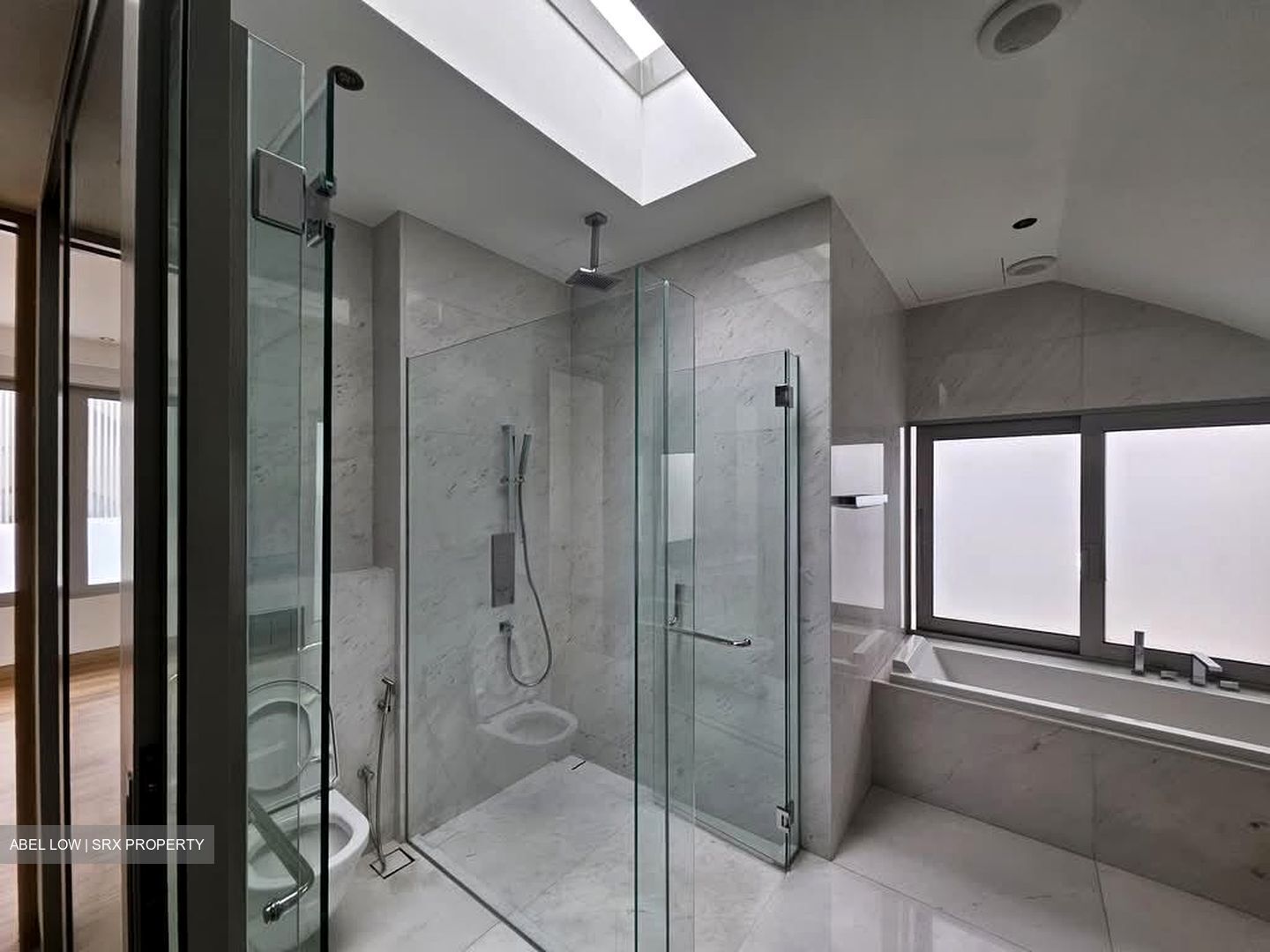 Stevens Road (D10), Terrace #596691301
